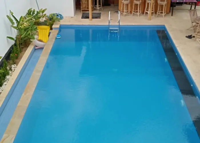 10 Resort